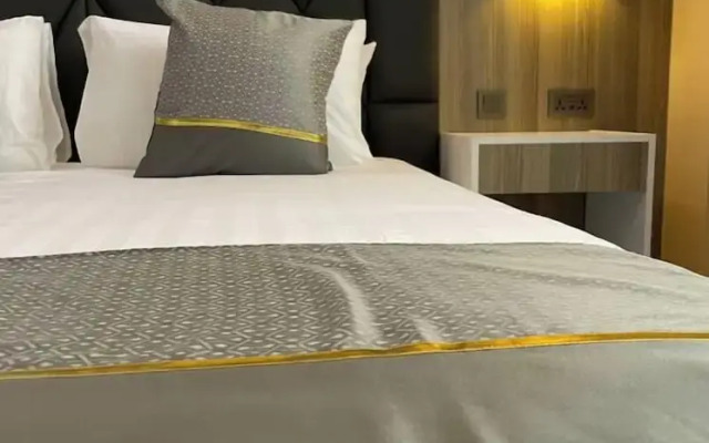 Skyview Opal Cuisine Hotel