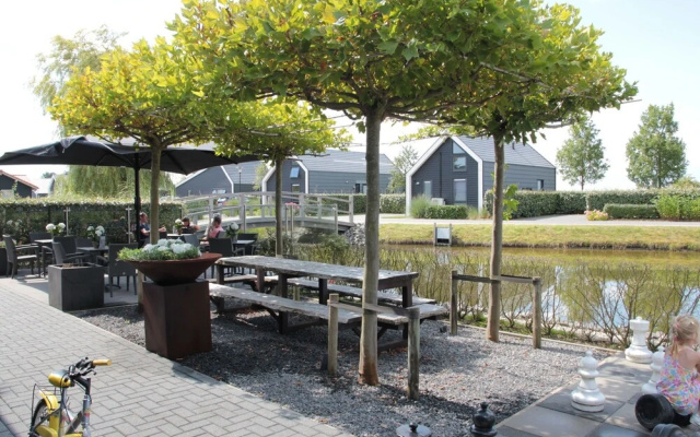 Comfortable and Tasteful Holiday Home Near the Oosterschelde