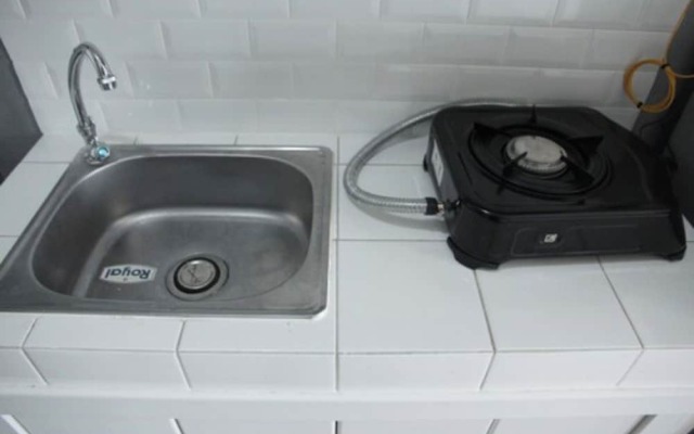 Modern and Comfortable Studio Apartment Springlake Summarecon near Summarecon