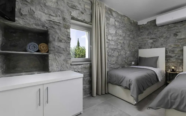 Luxury Krk Villa With Private Pool and Gardens