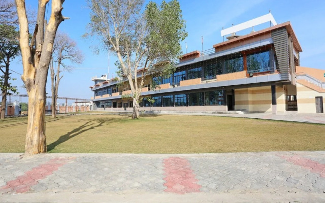 Prakash Farm BY OYO Rooms