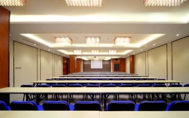 Holiday Inn Express Zhengzhou Nongye Road