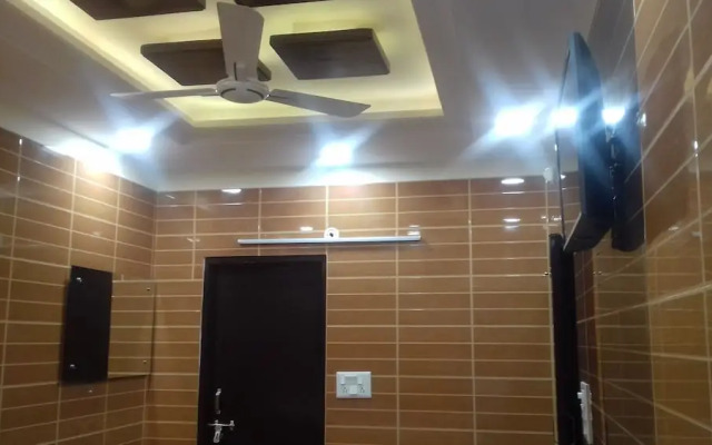 Posh S.delhi Foreigners Area, V.safe, Lajpat Ngr-2