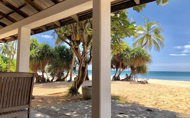 Moon Isle Beach Bunglow