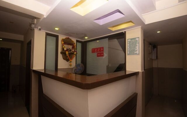 Oyo 23285 The Diplomat Lodging