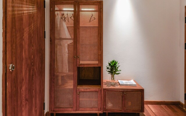 22Land Residence Hotel