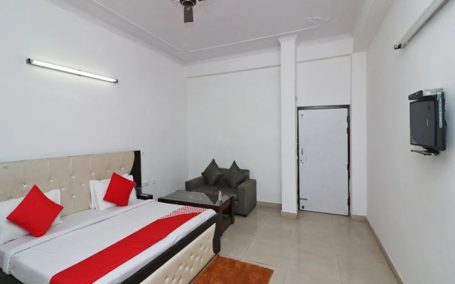 Oyo 14802 Hotel Virus Bistro