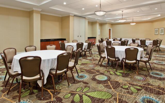 DoubleTree by Hilton Brunswick