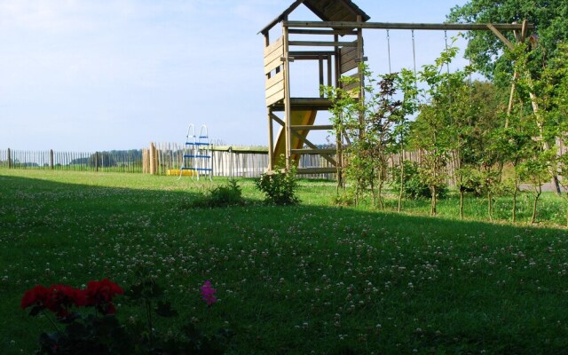 House With 3 Bedrooms in Bertrix, With Furnished Garden and Wifi