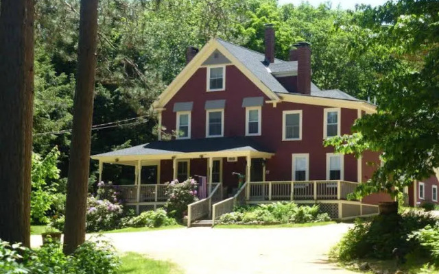 The Bartlett Inn