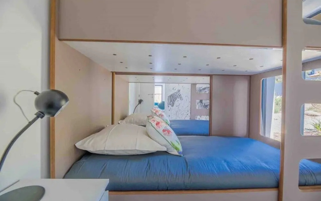 Villa contemporaine piscine chauffée
