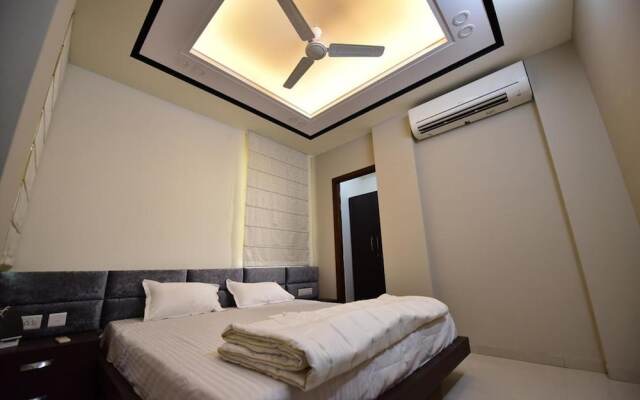 StayEden - Morden Upscale 2BHK Airport