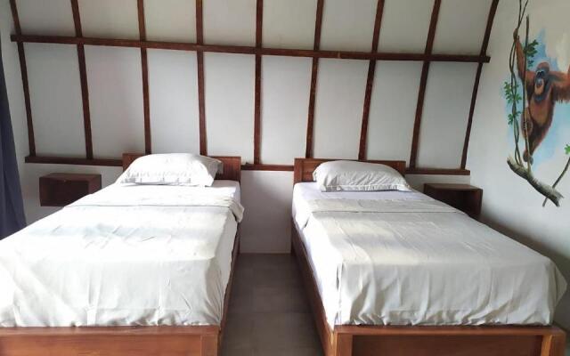 Gino's Place - Bungalows and Restaurant