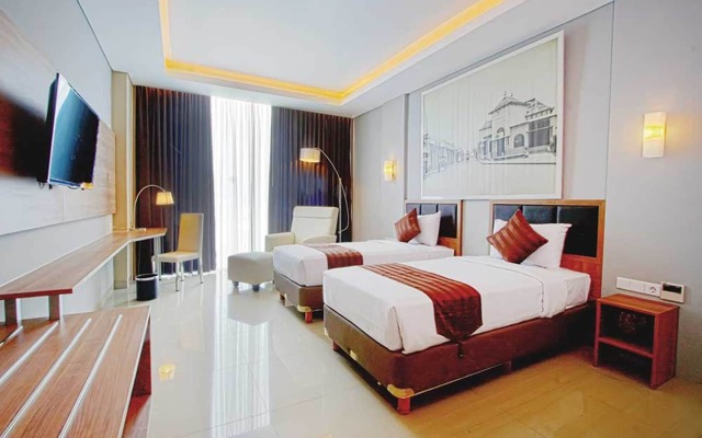 Pasar Baru Square Hotel Bandung Powered by Archipelago