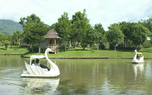 Tanaosri & Creekside Resort