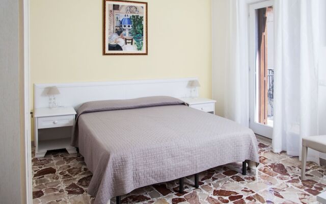 BFAME - Cornice Barocca