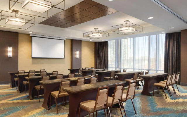 Hilton Garden Inn Calgary Downtown
