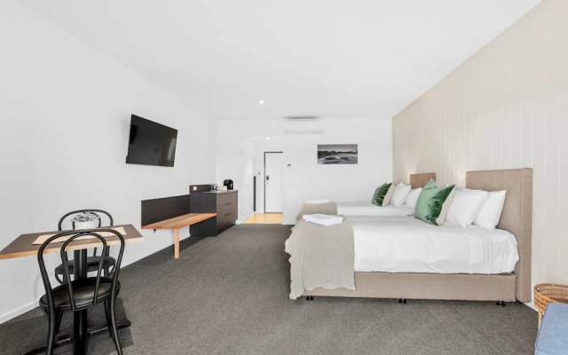 13th Beach Golf Lodges