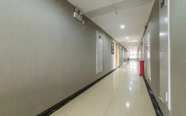 Qianyu Serviced Apartment (Foshan Pingzhou Jadeware Street)