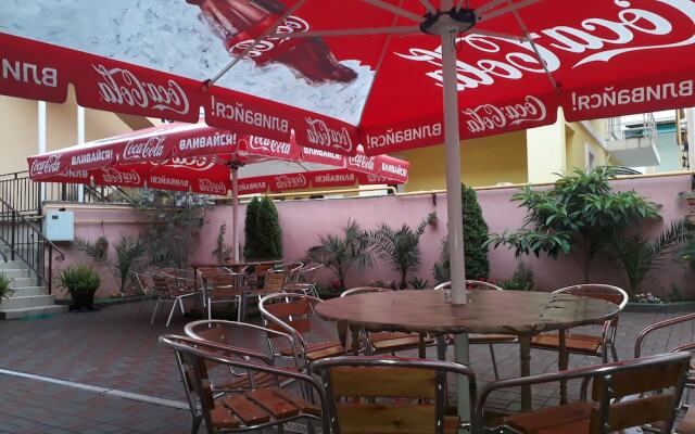 Russo Guest House
