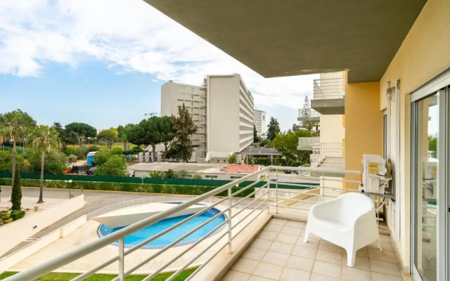 WHome Family Holidays w/ S-Pool, AC, Elevator & Garage