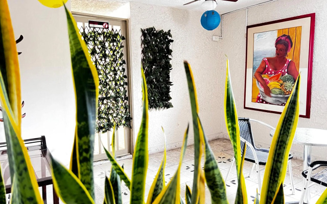 Ayenda 1314 Boston Superior