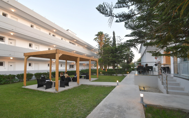 Evita Bay