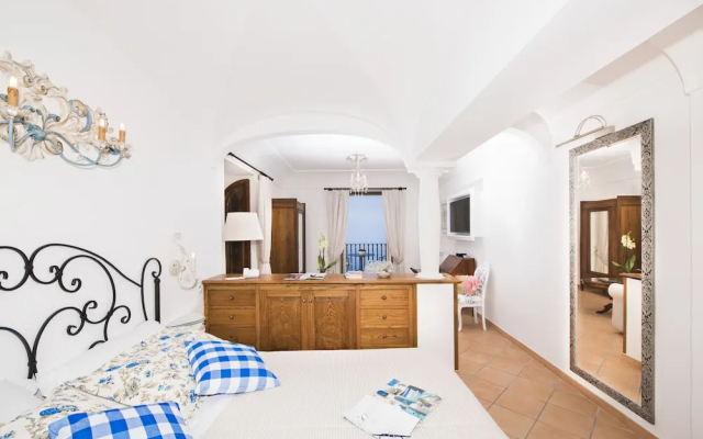 Villa Degli Dei Luxury House