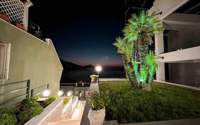 Beautiful Studio With sea View Cefalu, Sicily