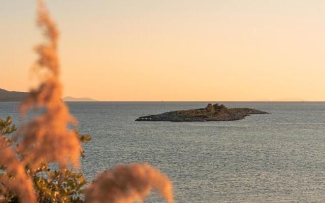 SeaView Apartment & Studio