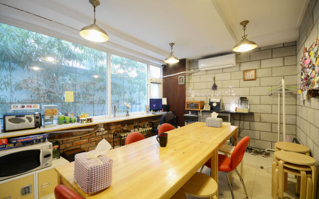 Sunny Hill Guesthouse Hongdae