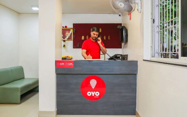OYO 10678 Hotel Nandanvan