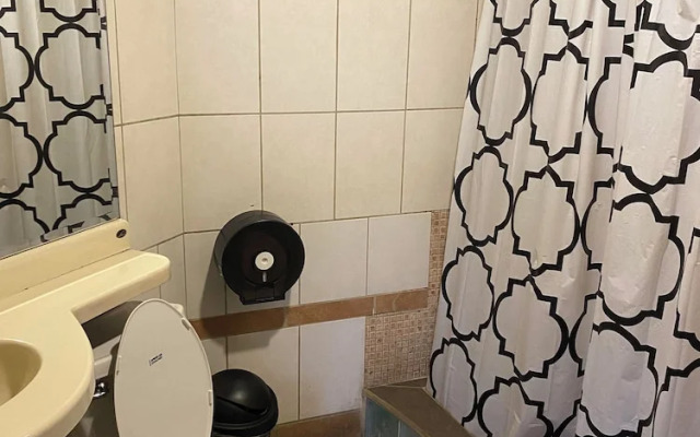 Alajuela Backpackers Airport Hostel
