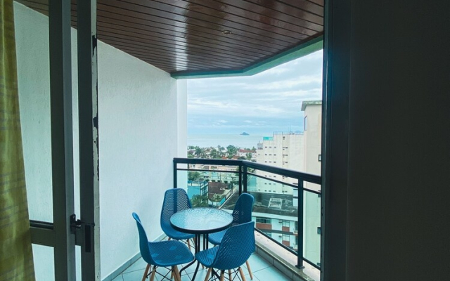 Apartamento no Guarujá com vista para o mar