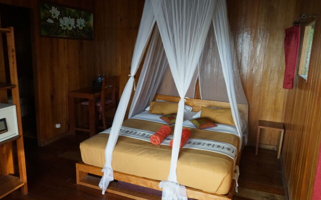 Waecicu Eden Beach Hotel