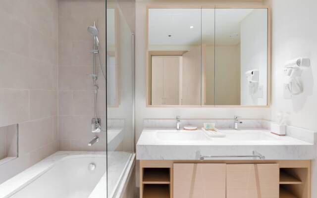 GLOBALSTAY. Creek Rise Tower 1 Elegant Apartment