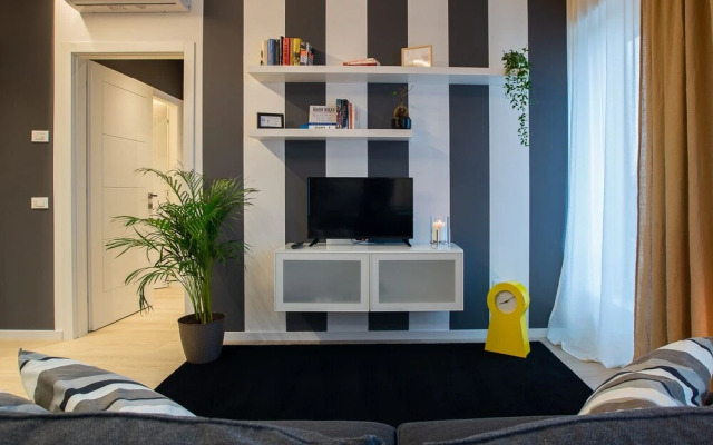 Br Apartments