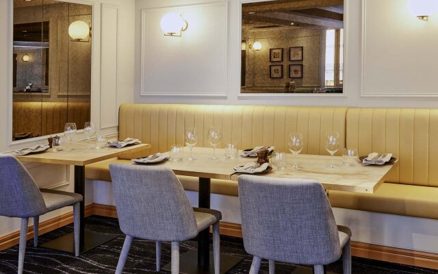 The Sebel Quay West Suites Sydney