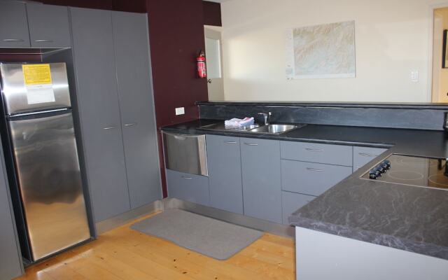 6 Denby Place