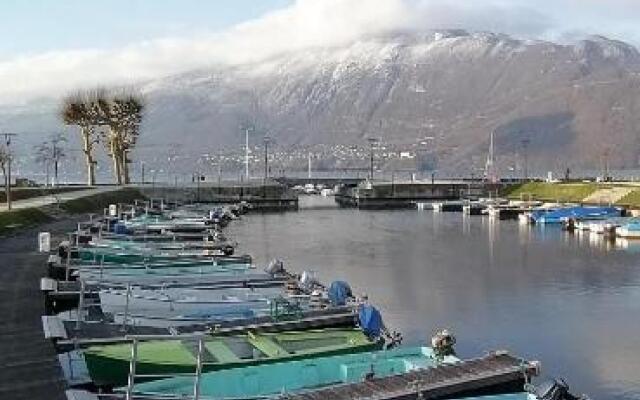 T2 proche du lac