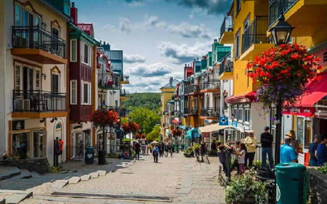 Stunning Condo - View on Lake Tremblant & Mountain
