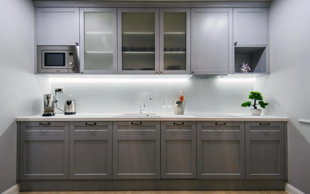 DiVine Luxury Apartment Purple