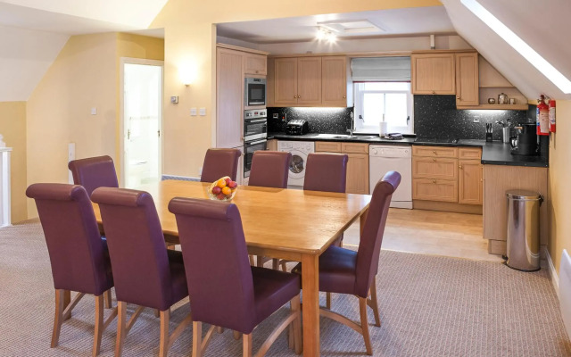 The Kenmore Club