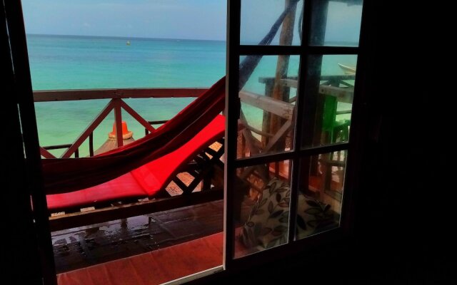 Langostino Hostal - Hostel