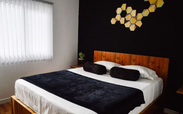 Three House Hostel Boutique