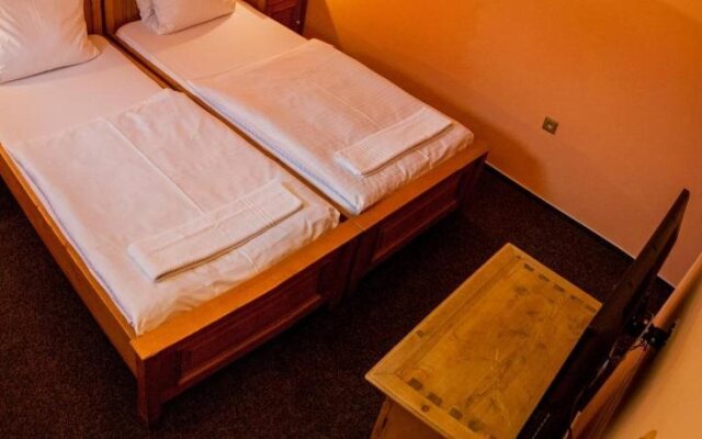 Hotel a Restaurace U Hrnčíře