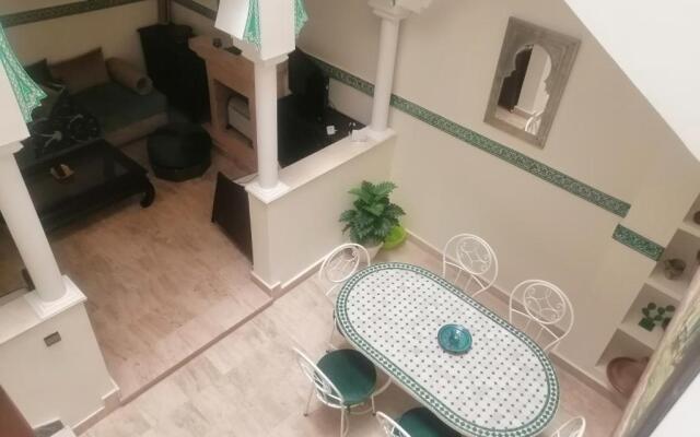 Dar Tariq 3 suites avec pisicine