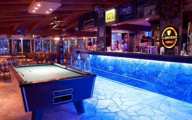 Charlies Venus Apartments