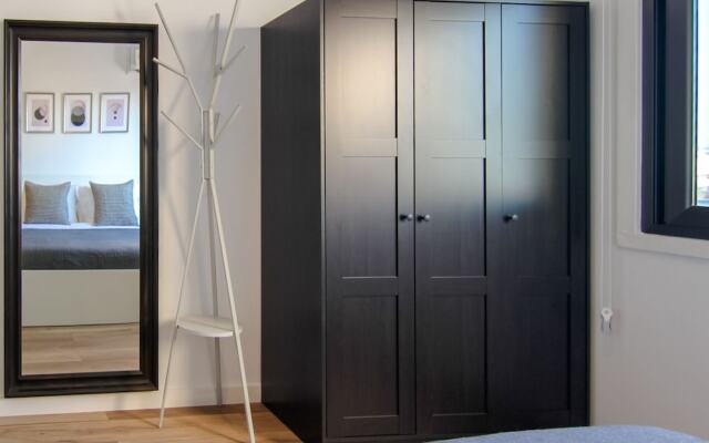 Phaedrus Living: Ourania City Heights Flat
