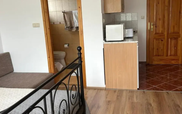 Alex Apartman
